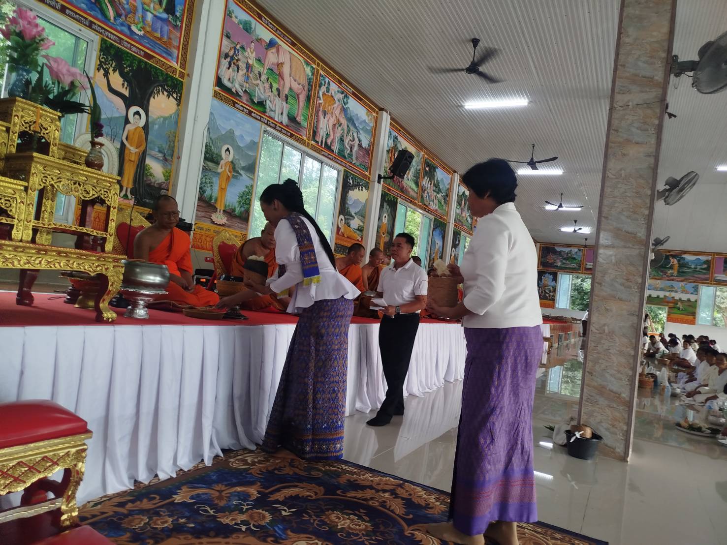 สพอ.กุดรัง ร่วมกิจกรรมวันธรรมสวนะ ณ วัดหนองโดน ตำบลนาโพธิ์ อำเภอกุดรัง