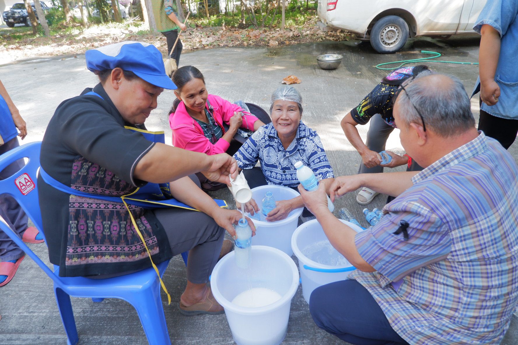 พช.กุดรัง จัดเต็ม! ฝึกทักษะสัมมาชีพชุมชน มุ่งสร้างรายได้-แก้ปัญหาครัวเรือนเปราะบางอย่างยั่งยืน