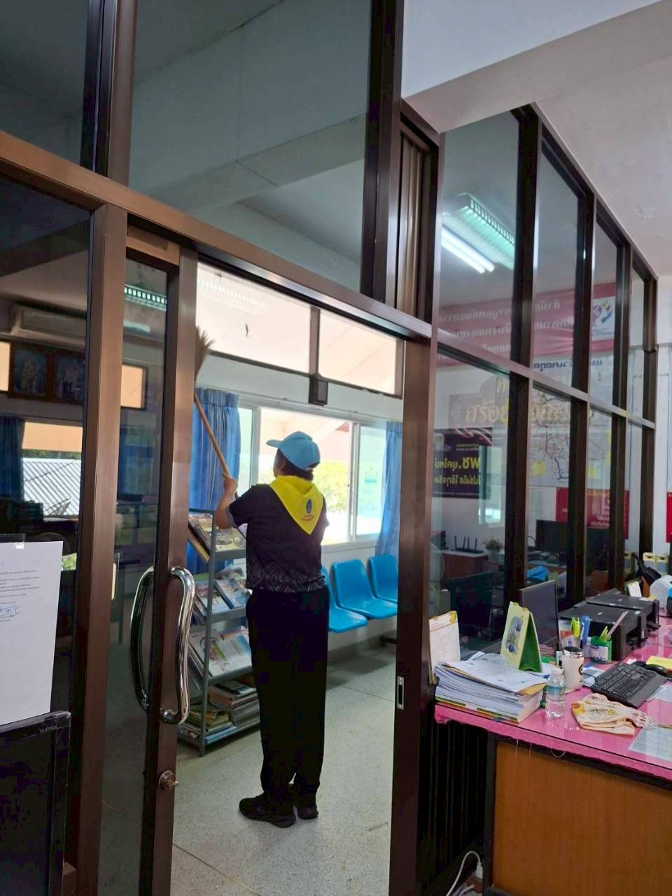 “กุดรังสะอาดใส ร่วมใจทำ 5ส” พัฒนาชุมชนอำเภอกุดรัง แท็กทีมผู้นำ อช. ปรับโฉมสำนักงานให้น่ามอง