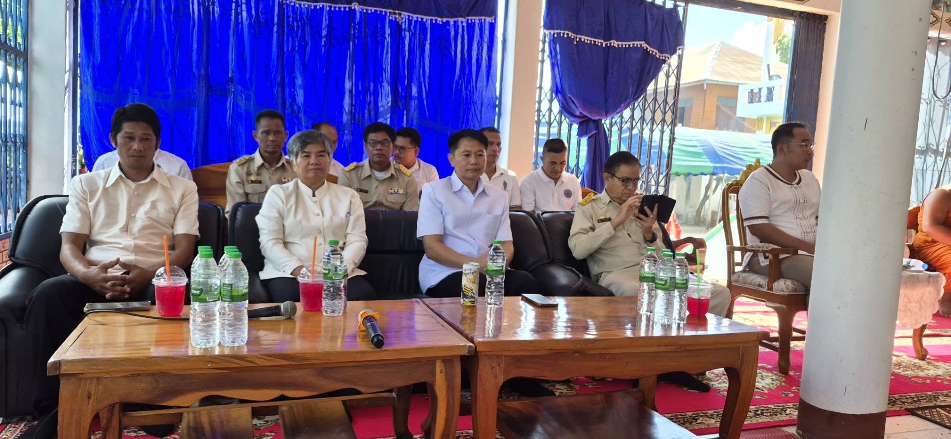 พัฒนาชุมชนกุดรัง ร่วมสืบสานพระพุทธศาสนา เข้าวัดฟังธรรม ในโครงการตรวจเยี่ยมและเผยแพร่ธรรมะฯ ครั้งที่ 6 